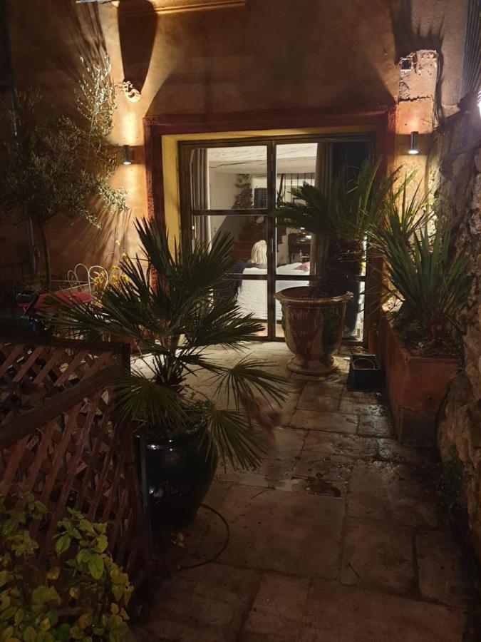 La Villageoise, Chambre Troglodyte Pitoresque Au Coeur Du Village Rognes Dış mekan fotoğraf