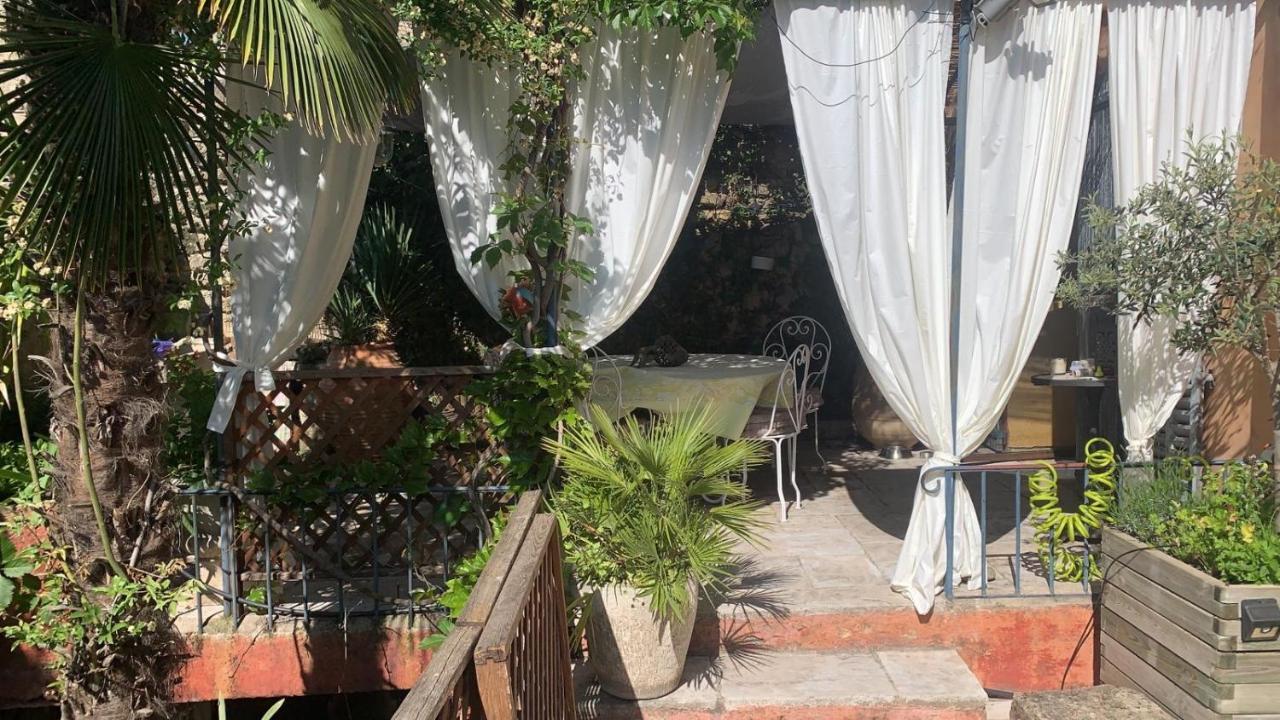 La Villageoise, Chambre Troglodyte Pitoresque Au Coeur Du Village Rognes Dış mekan fotoğraf