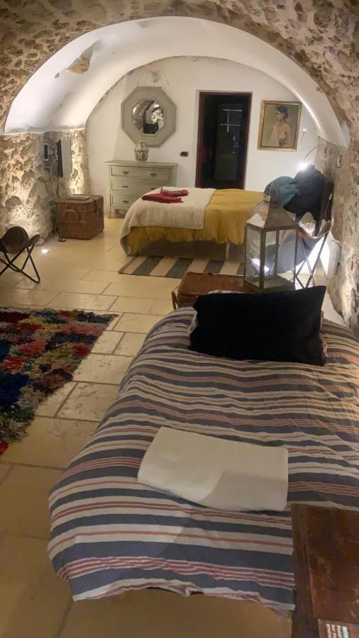 La Villageoise, Chambre Troglodyte Pitoresque Au Coeur Du Village Rognes Dış mekan fotoğraf